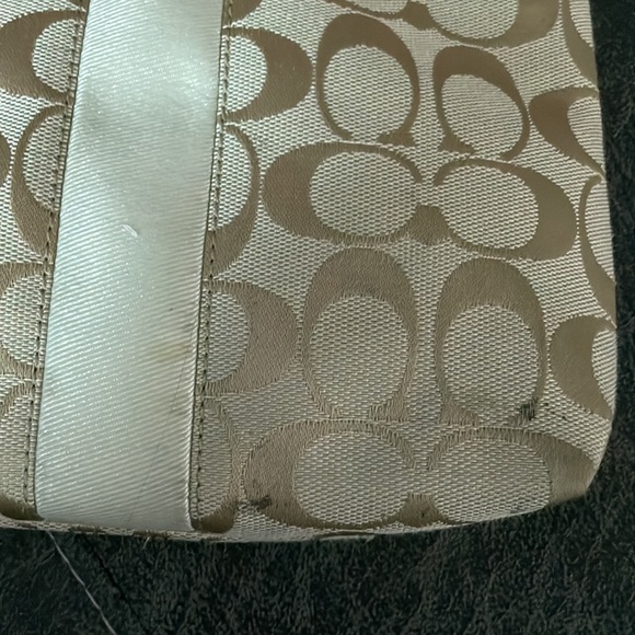 COACH Crossbody Purse - Picture 6 of 16